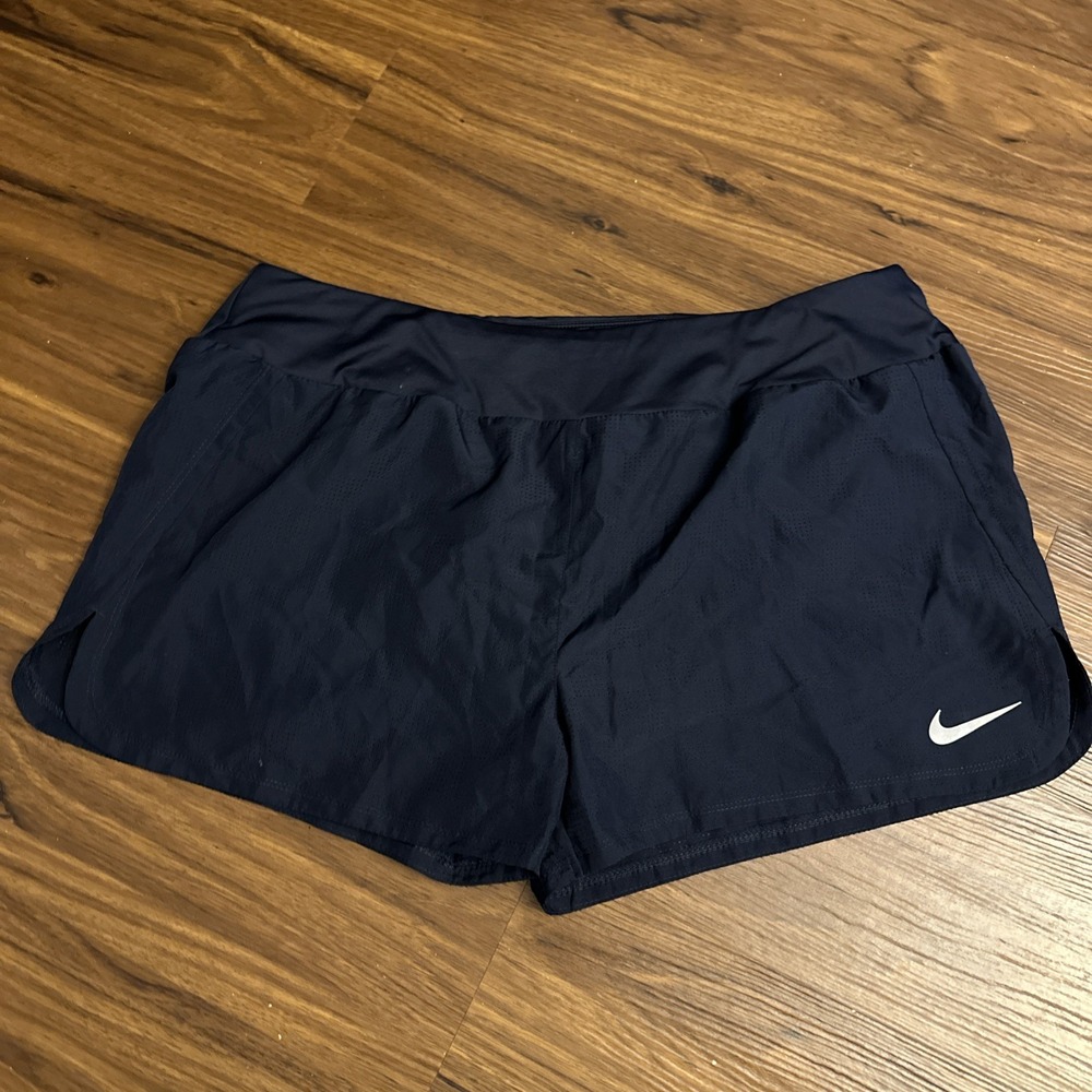 Nike Women Crew Perforated 3" Navy Reflective Running Shorts Sz XL (DD2283-451)